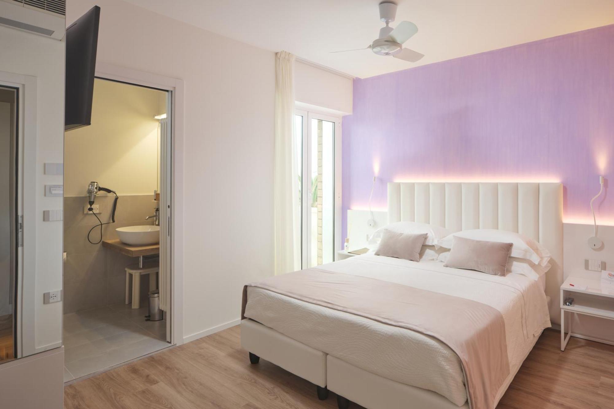 Una Hotels Imperial Beach Hotel มาร็อตตา ภายนอก รูปภาพ