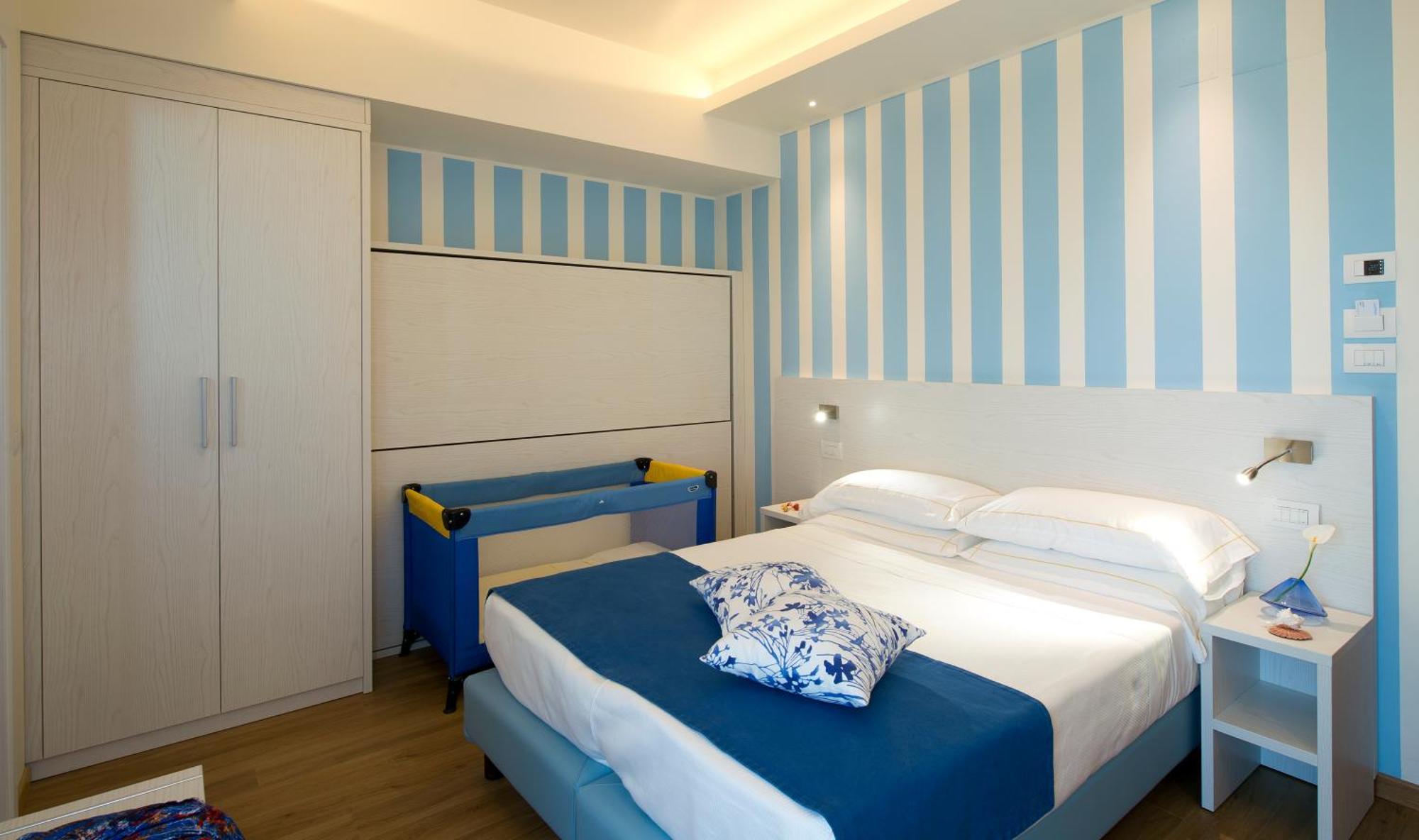 Una Hotels Imperial Beach Hotel มาร็อตตา ภายนอก รูปภาพ